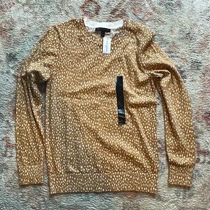 Banana Republic Sweater. New with Tags. Size Small.